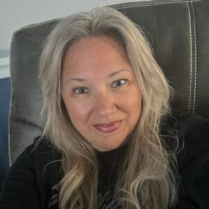 Meet your Posher, Kim